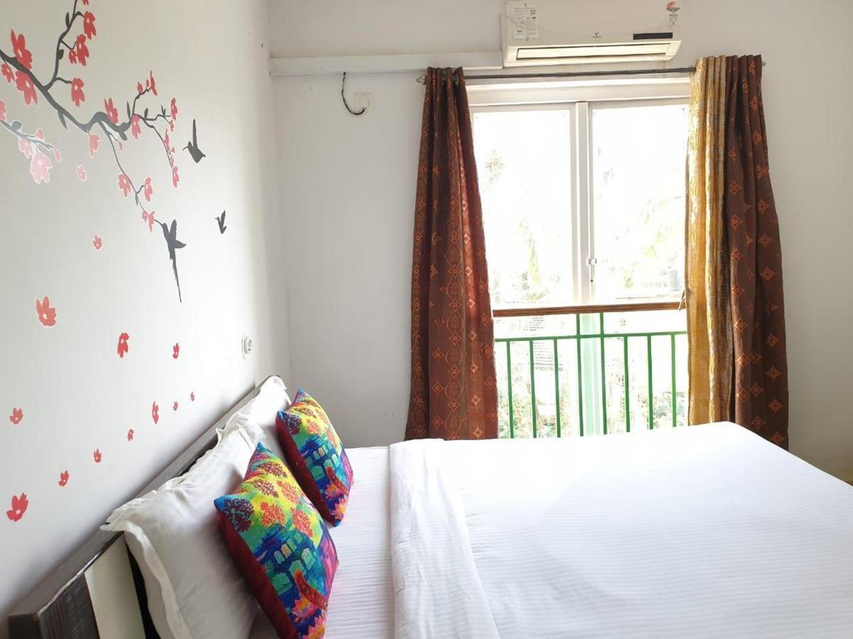 Ronnie'S Studio Apartment Arpora Εξωτερικό φωτογραφία