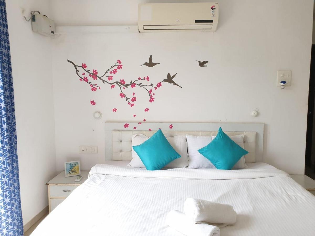 Ronnie'S Studio Apartment Arpora Εξωτερικό φωτογραφία