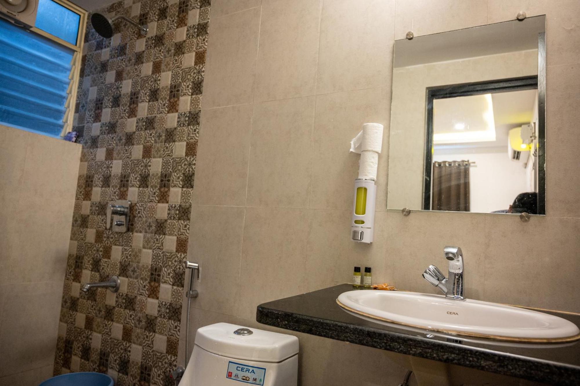 Ronnie'S Studio Apartment Arpora Εξωτερικό φωτογραφία