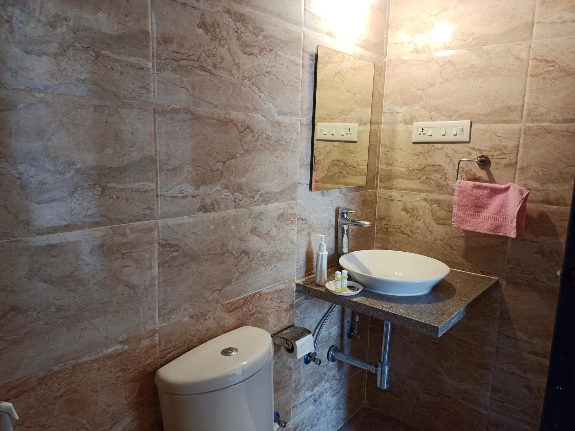 Ronnie'S Studio Apartment Arpora Εξωτερικό φωτογραφία